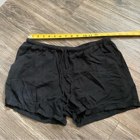 H&M Divided black linen blend pull on shorts size M - Picture 4 of 6